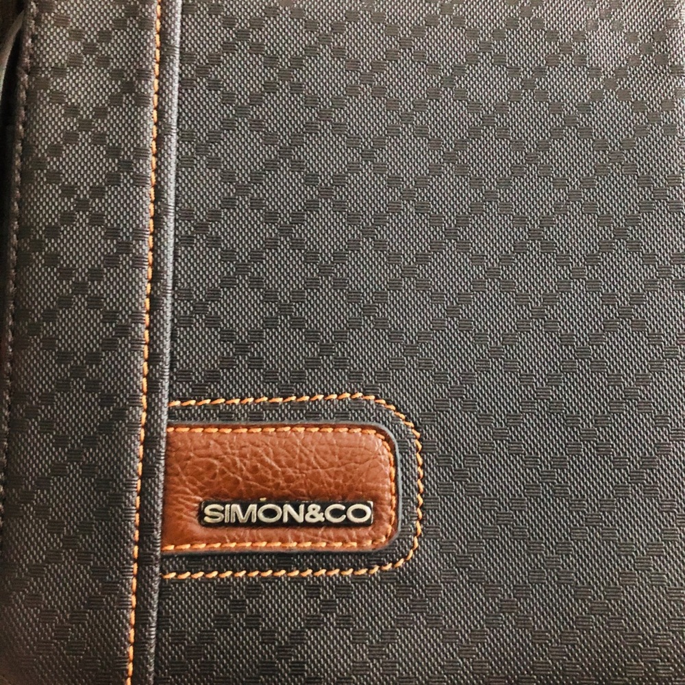 Simon Co. Leather Reporter bag